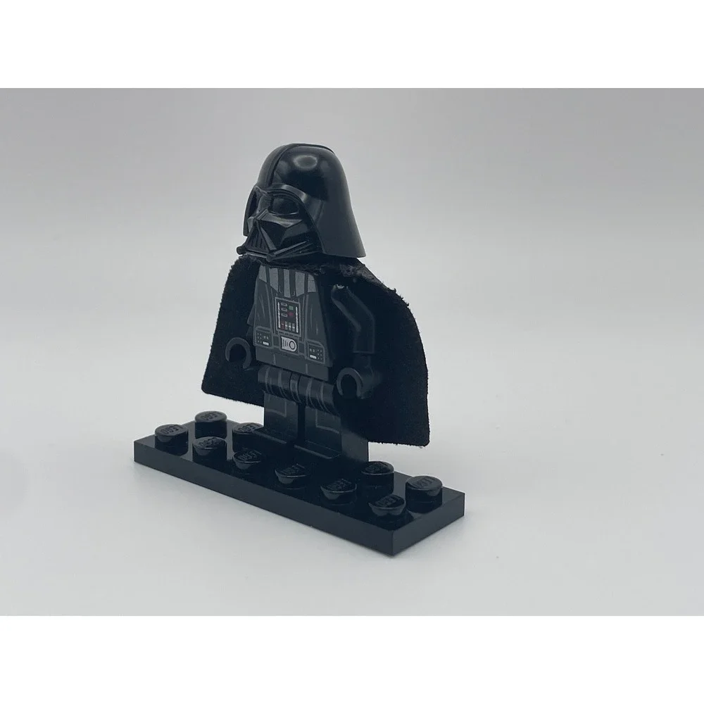 LEGO Star Wars Darth Vader Minifigure with Cape Black sw0585